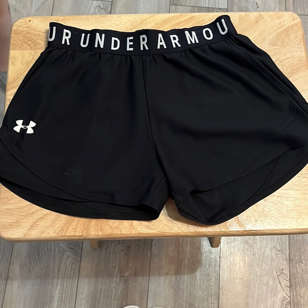 Under Armour shorts with pocket
